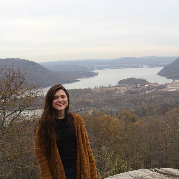 Meet your Posher, Yael - Picture 1 of 1